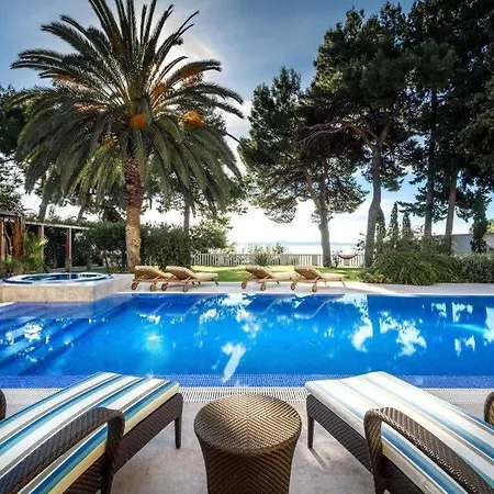 빌라 Fancy Modern With Deluxe Interior *