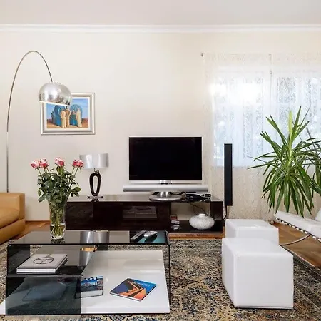 Fancy Modern With Deluxe Interior * Spalato