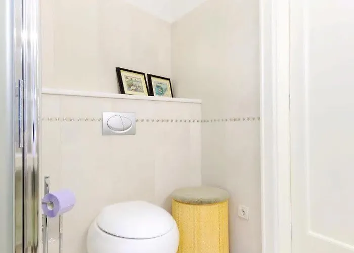 Fancy Modern With Deluxe Interior Vila Split