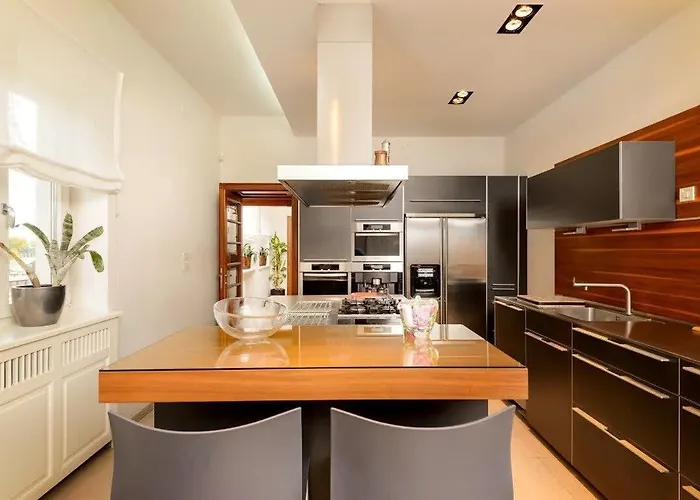 Fancy Modern With Deluxe Interior *